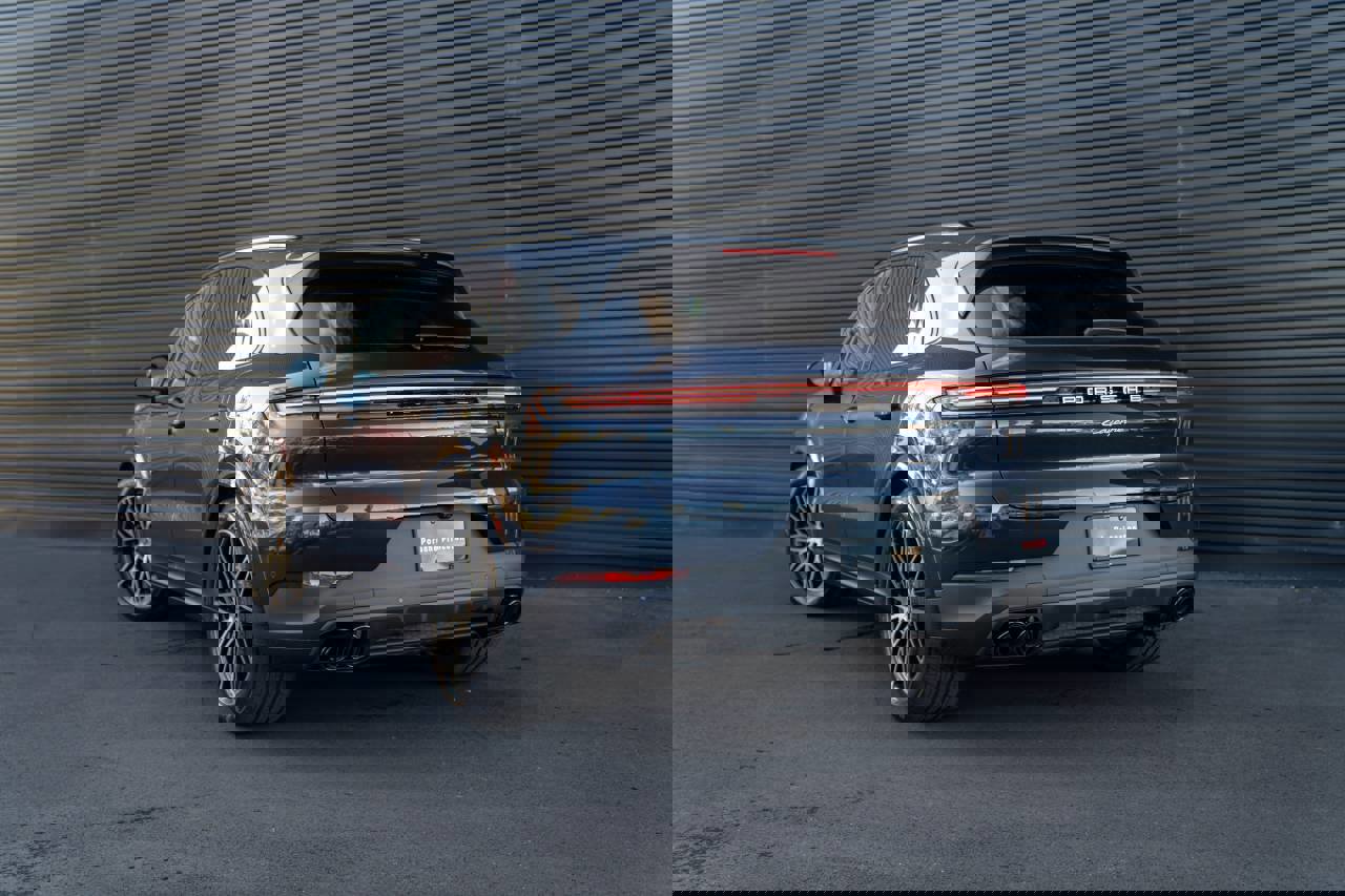 New 2026 Porsche Cayenne E-Hybrid image 3