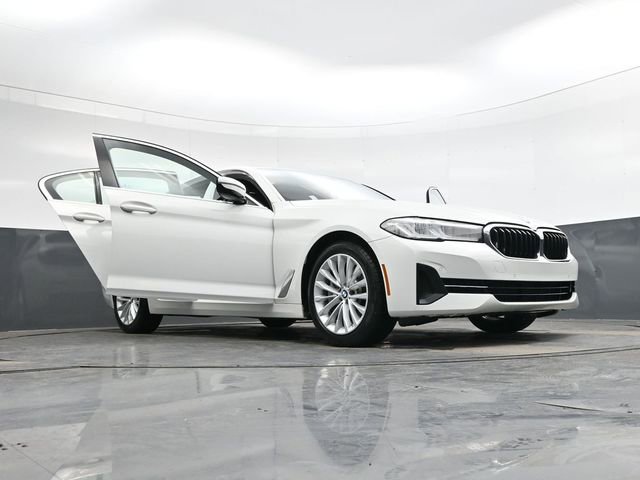 Used 2023 BMW 530i w/ Convenience Package image 47
