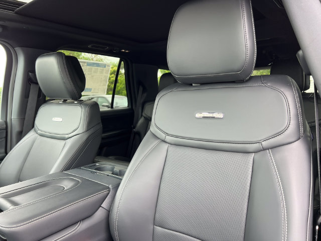 New 2026 Ford Expedition Platinum w/ Stealth Performance Package AWD/4WD image 15