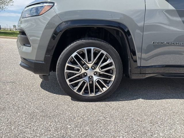 Used 2022 Jeep Compass Limited w/ Elite Group AWD/4WD image 44