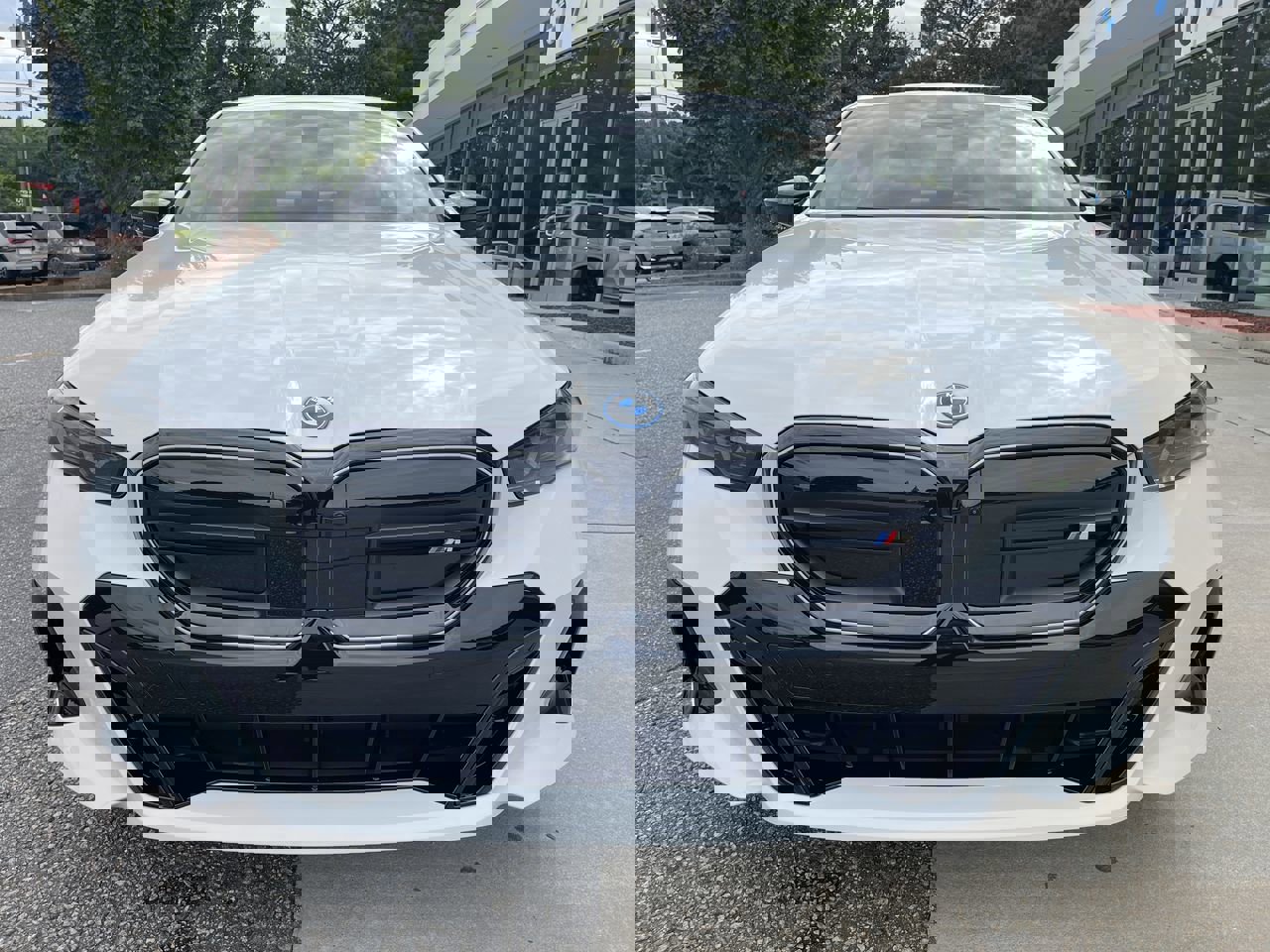 Used 2025 BMW i5 M60 w/ Premium Package image 10