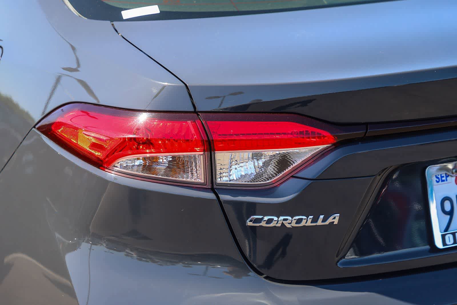 Used 2024 Toyota Corolla LE FWD image 8