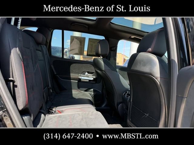 Used 2021 Mercedes-Benz GLB 250 4MATIC image 12