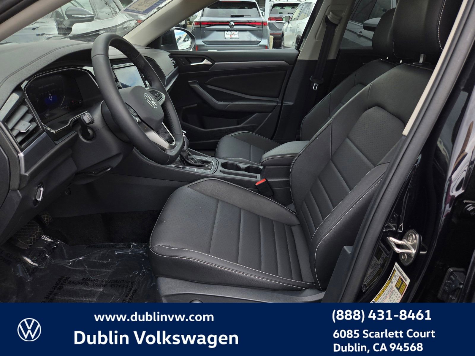 Used 2024 Volkswagen Jetta SE w/ Panoramic Sunroof Package FWD image 16