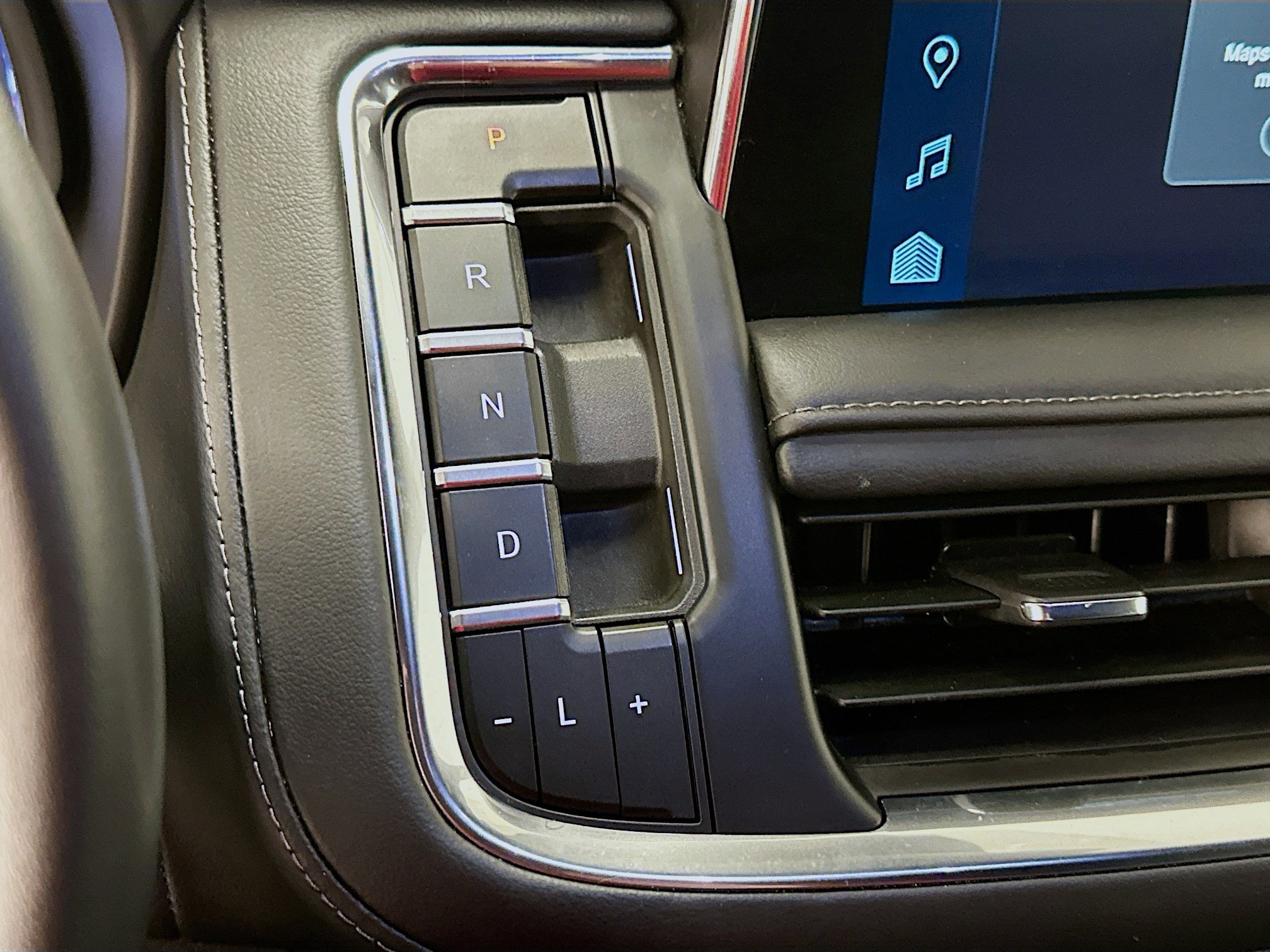 Used 2024 Chevrolet Tahoe LT image 25