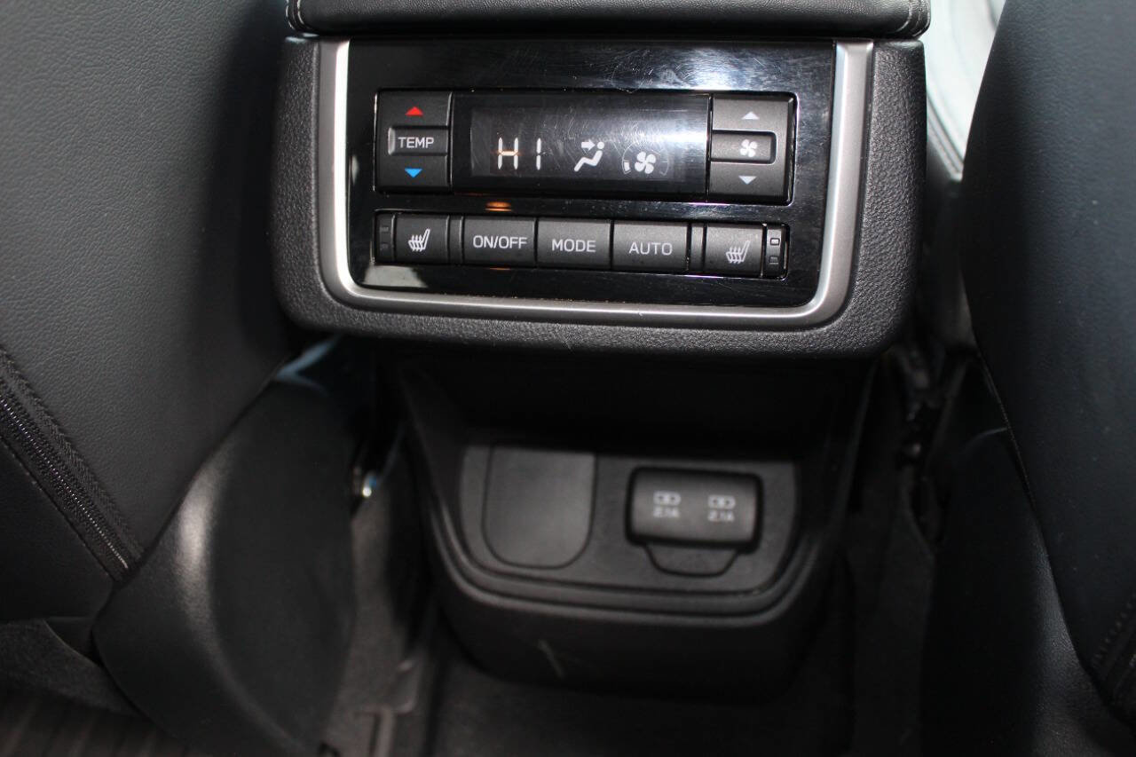 Used 2020 Subaru Ascent Limited image 19