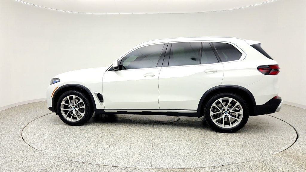 Used 2026 BMW X5 xDrive40i w/ Premium Package AWD/4WD image 8