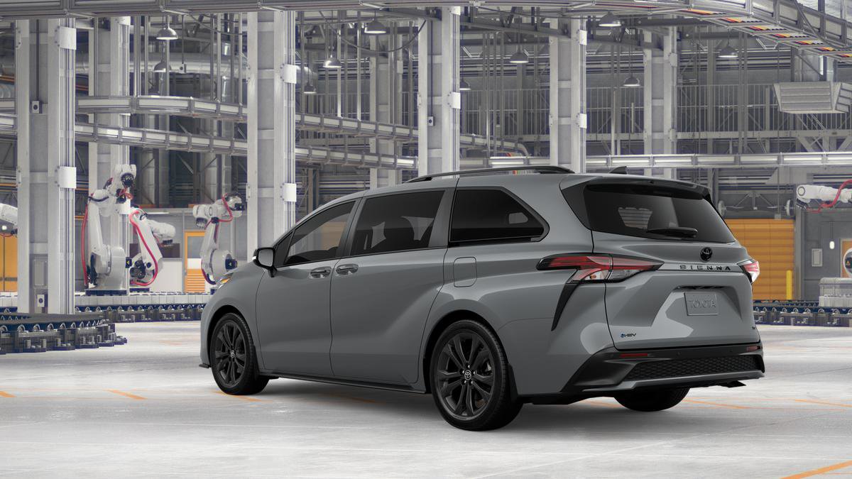 New 2026 Toyota Sienna XSE FWD image 8