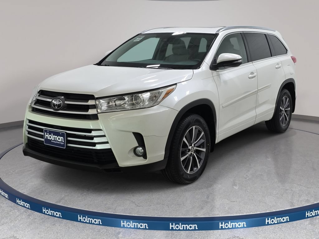 Used 2018 Toyota Highlander XLE w/ Protection Package #3 AWD/4WD image 1