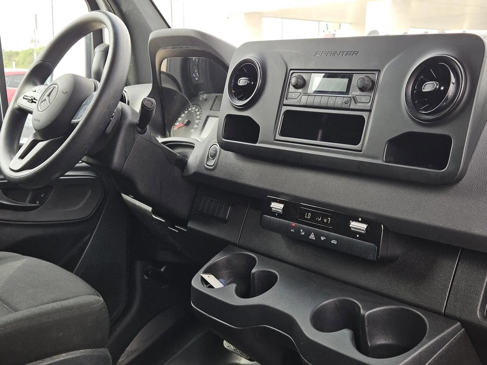 Used 2021 Mercedes-Benz Sprinter 1500 image 11