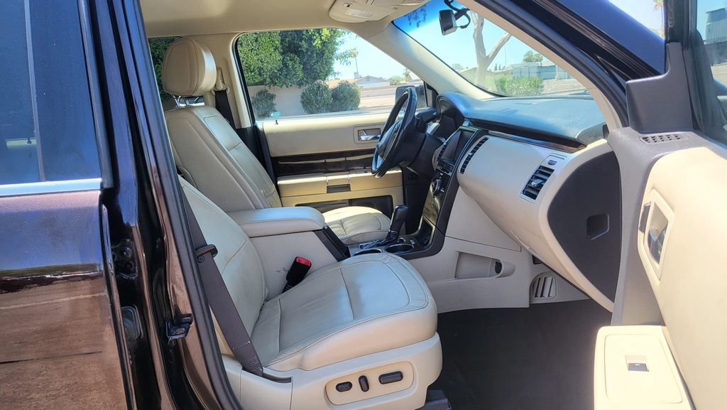 Used 2014 Ford Flex Limited w/ Equipment Group 303A AWD/4WD image 21