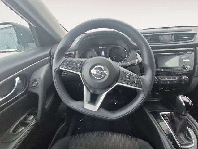 Used 2017 Nissan Rogue S w/ S Appearance Package AWD/4WD image 12