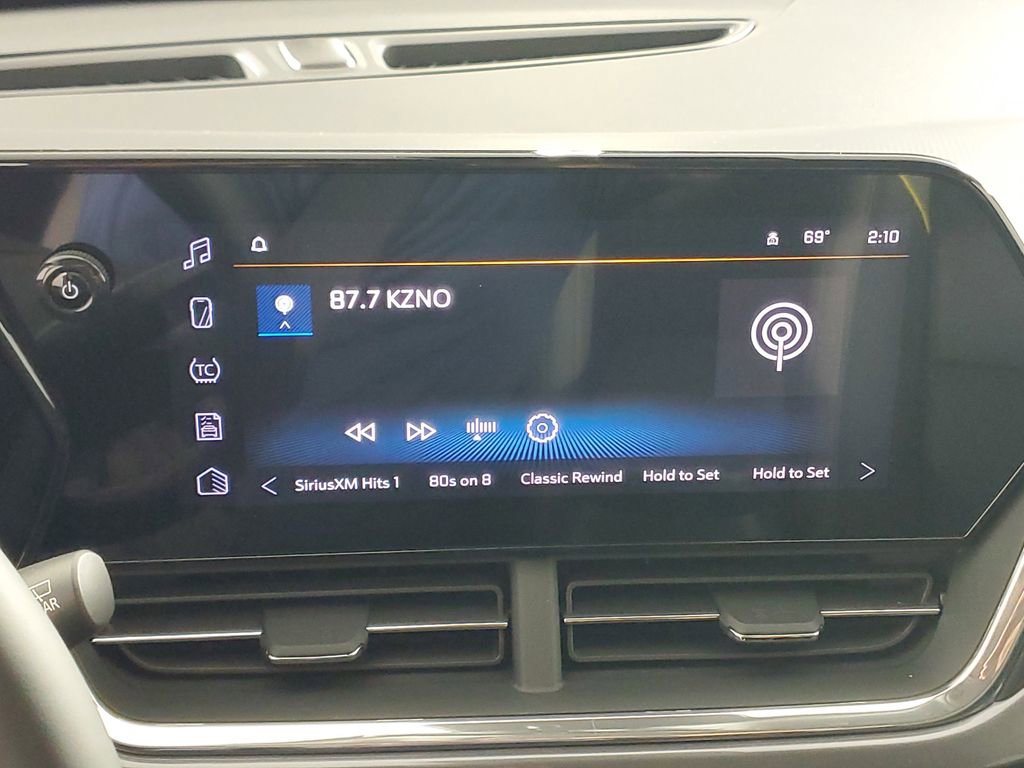 New 2026 Chevrolet Trax ACTIV FWD image 17