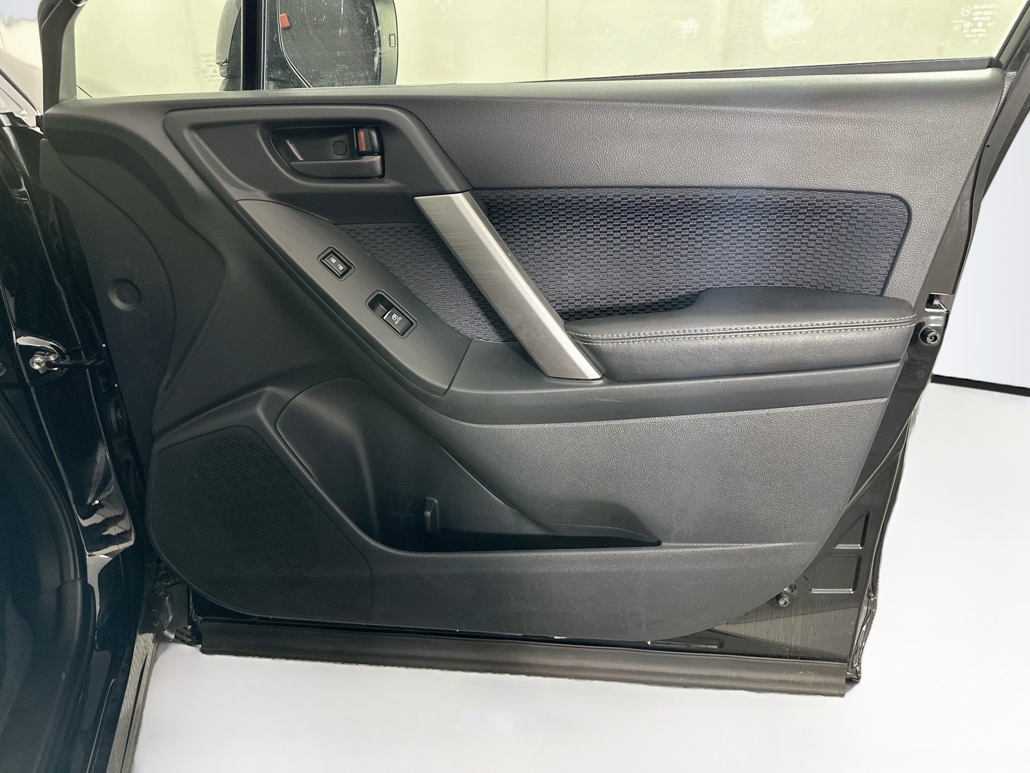 Used 2018 Subaru Forester 2.5i Premium AWD/4WD image 31
