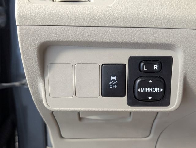 Used 2010 Toyota Corolla LE image 23