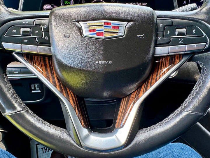 Used 2021 Cadillac Escalade Luxury image 24