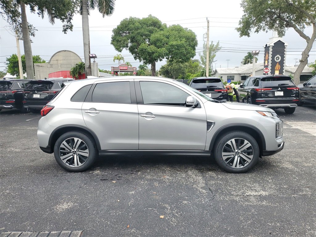 New 2025 Mitsubishi Outlander Sport SE image 7