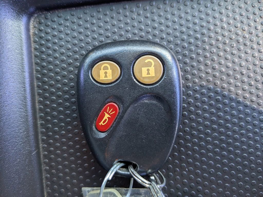 Used 2003 Chevrolet Silverado 1500 LS image 26