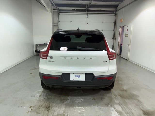 Used 2021 Volvo XC40 T5 R-Design w/ Protection Package AWD/4WD image 6