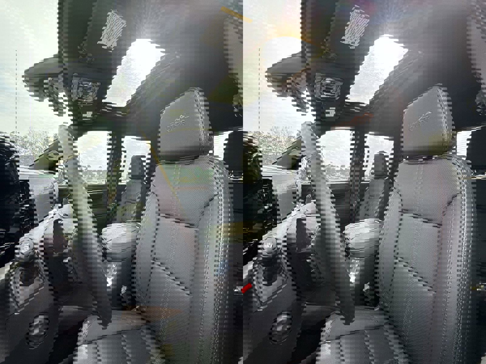 Used 2024 Chevrolet Silverado 1500 High Country w/ High Country Premium Package image 35