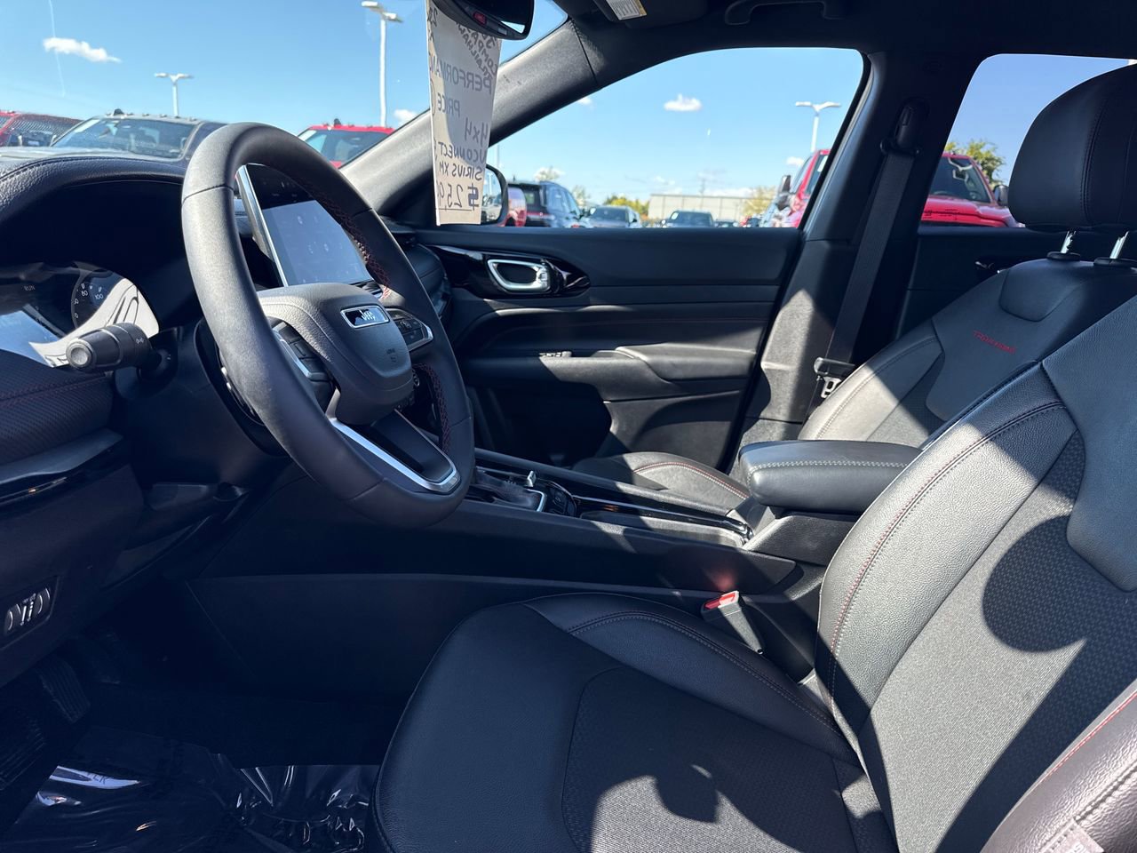 Used 2024 Jeep Compass Trailhawk image 11