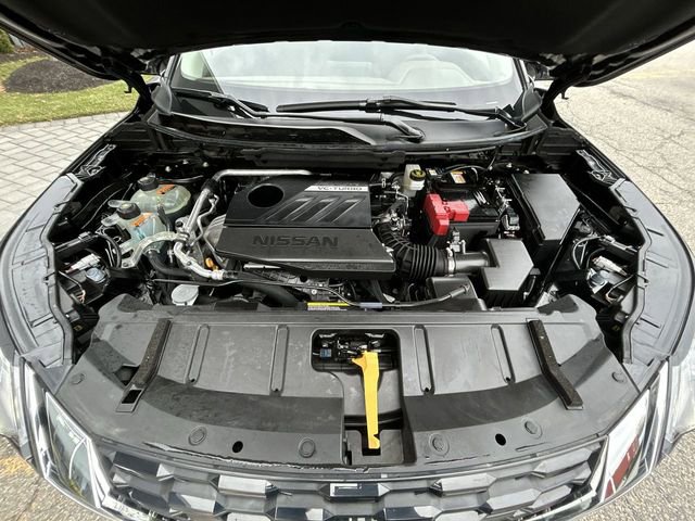 Used 2023 Nissan Rogue SV image 14