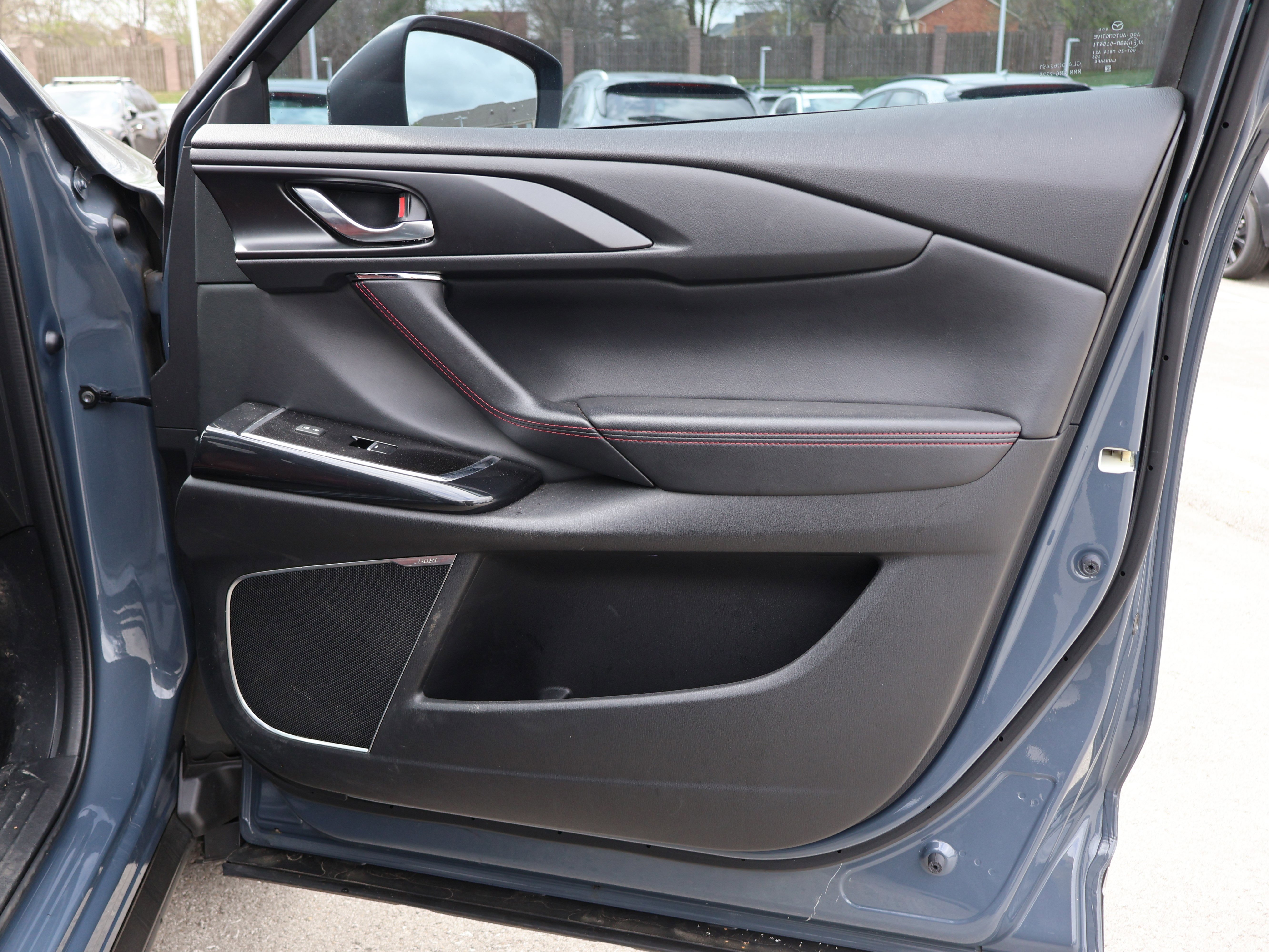 Certified 2023 MAZDA CX-9 Carbon Edition image 9