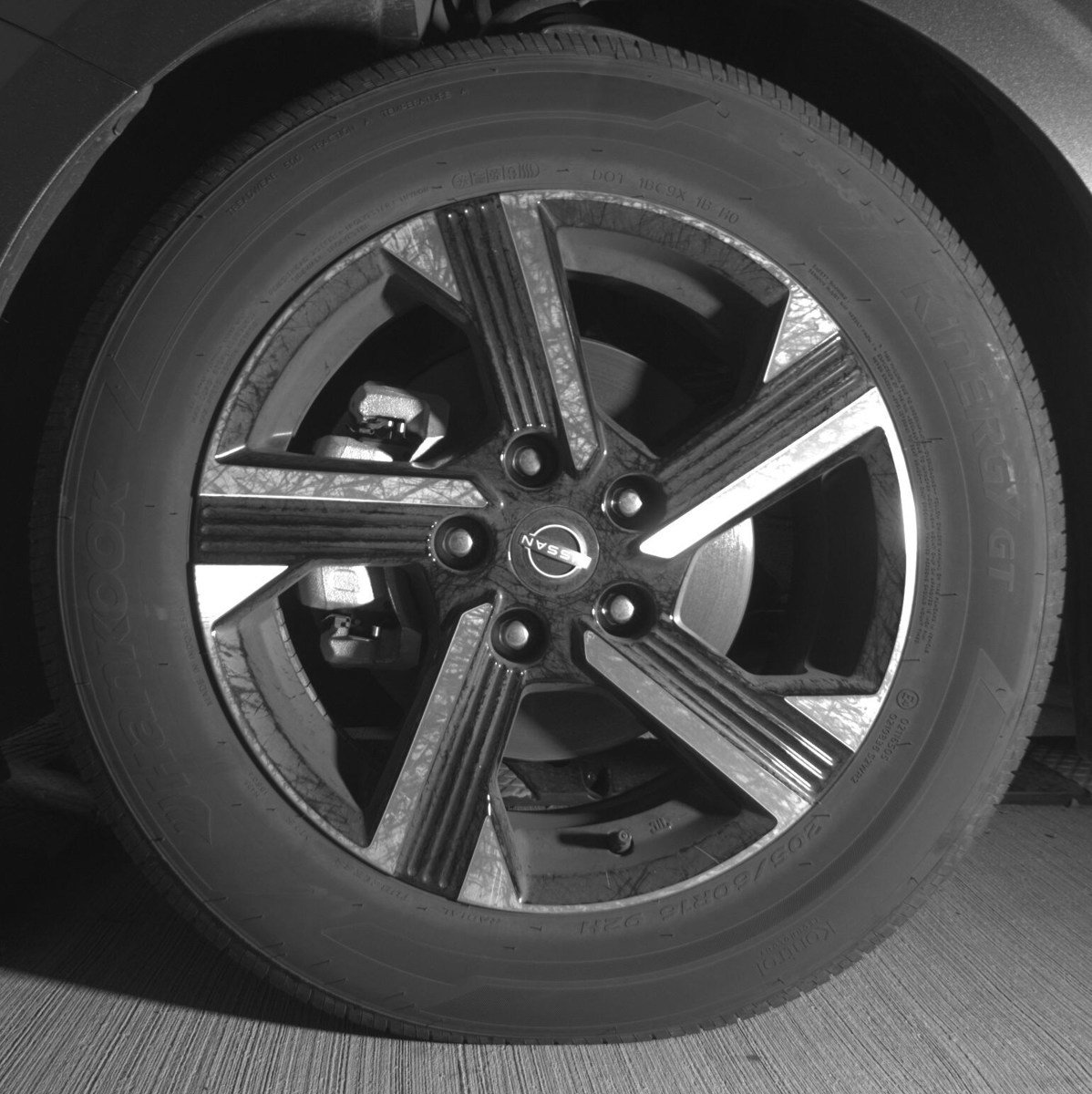 Used 2025 Nissan Sentra SV image 9