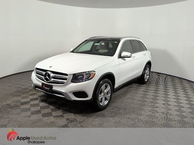 Used 2018 Mercedes-Benz GLC 300 4MATIC image 3