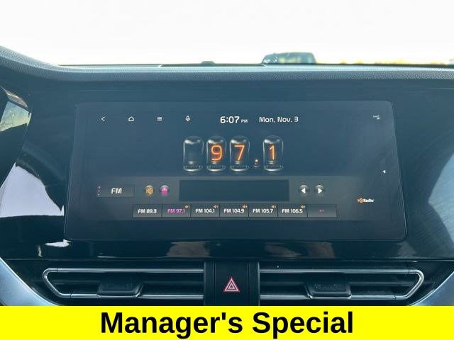 Used 2021 Kia Niro EX Premium w/ Cold Weather Package image 24
