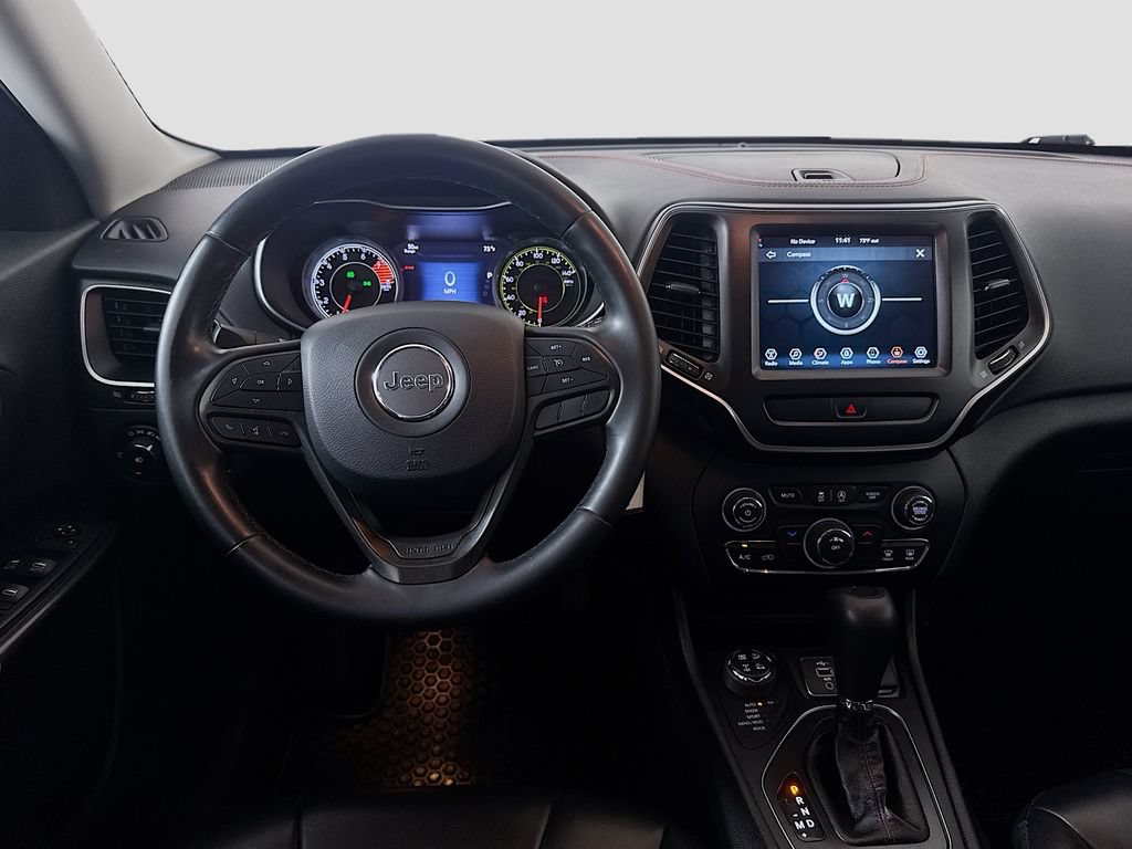 Used 2020 Jeep Cherokee Trailhawk AWD/4WD image 24