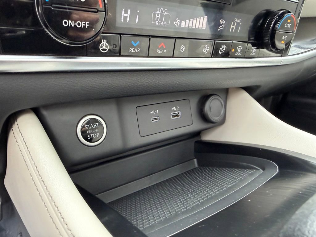 Used 2023 Nissan Rogue SL w/ SL Premium Package image 23