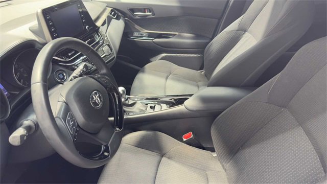 Used 2019 Toyota C-HR XLE image 21
