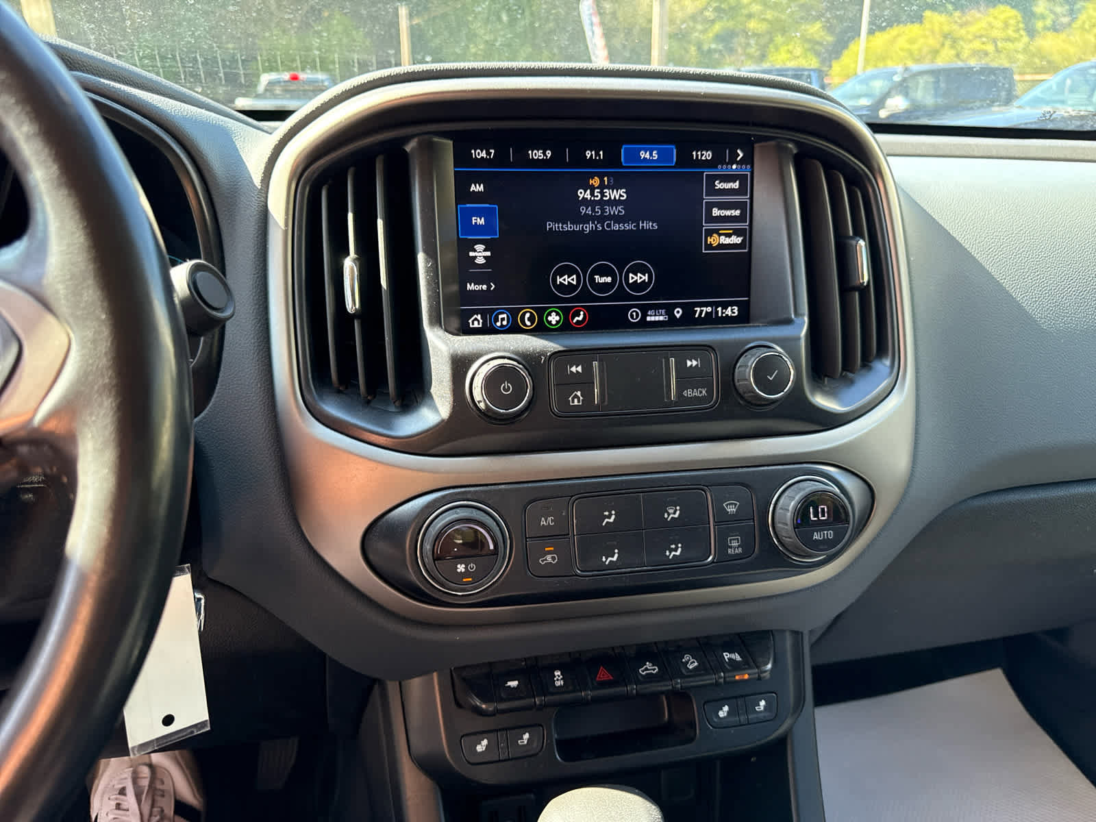 Used 2022 Chevrolet Colorado Z71 w/ LPO, Bed Guard Package image 15