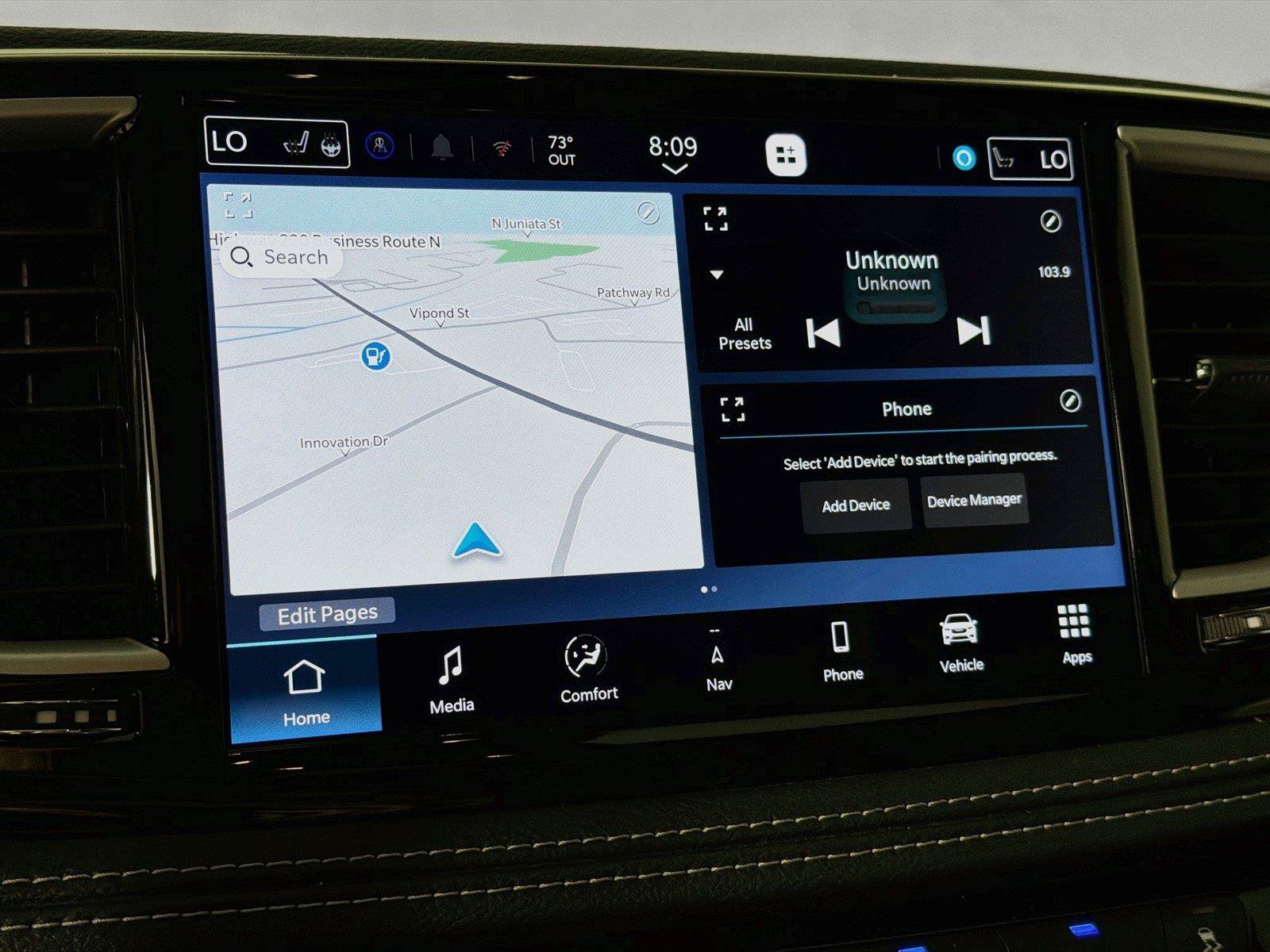 Used 2027 Chrysler Pacifica Limited FWD image 19