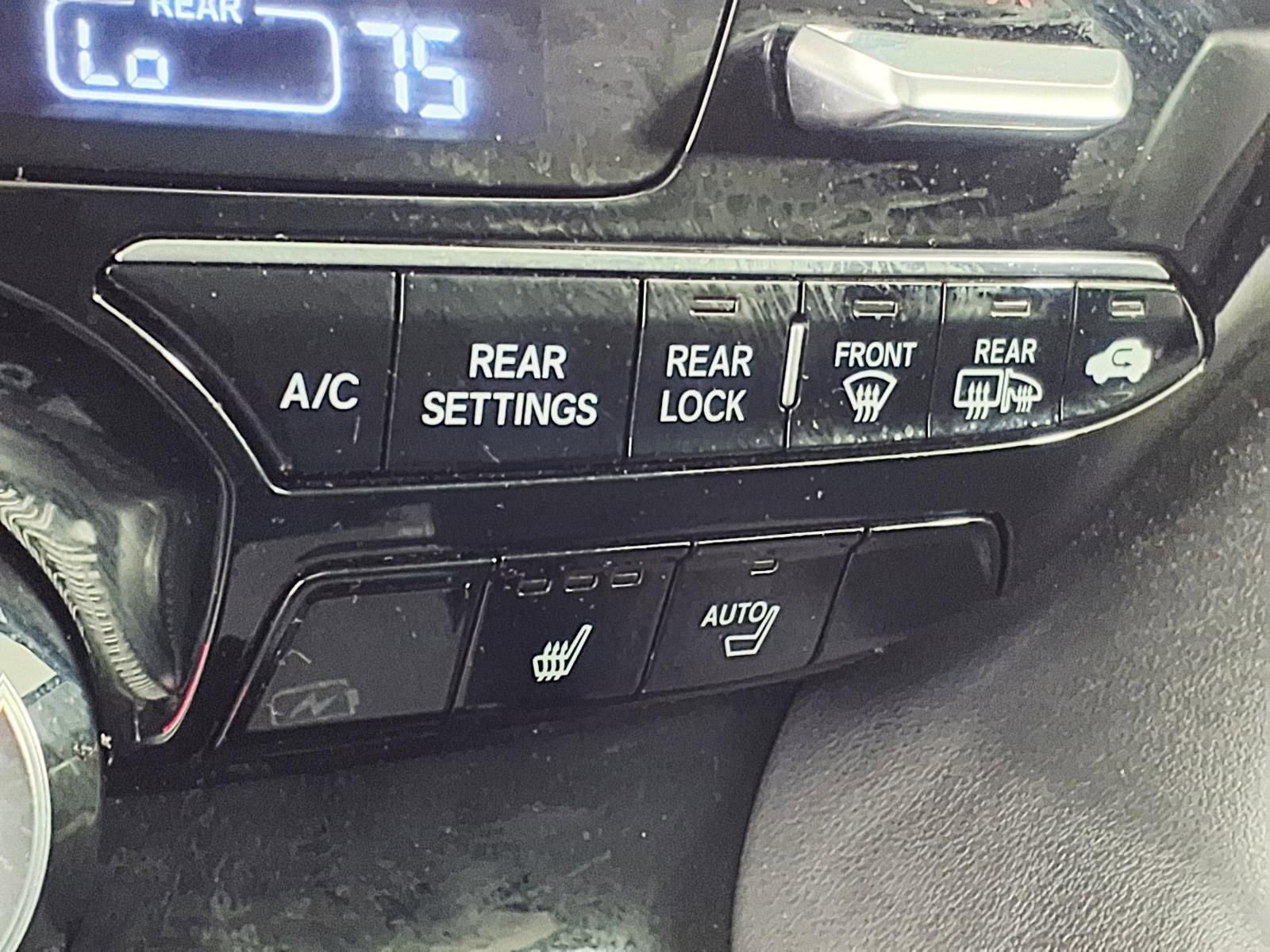 Used 2024 Acura MDX SH-AWD w/ Technology Package image 23