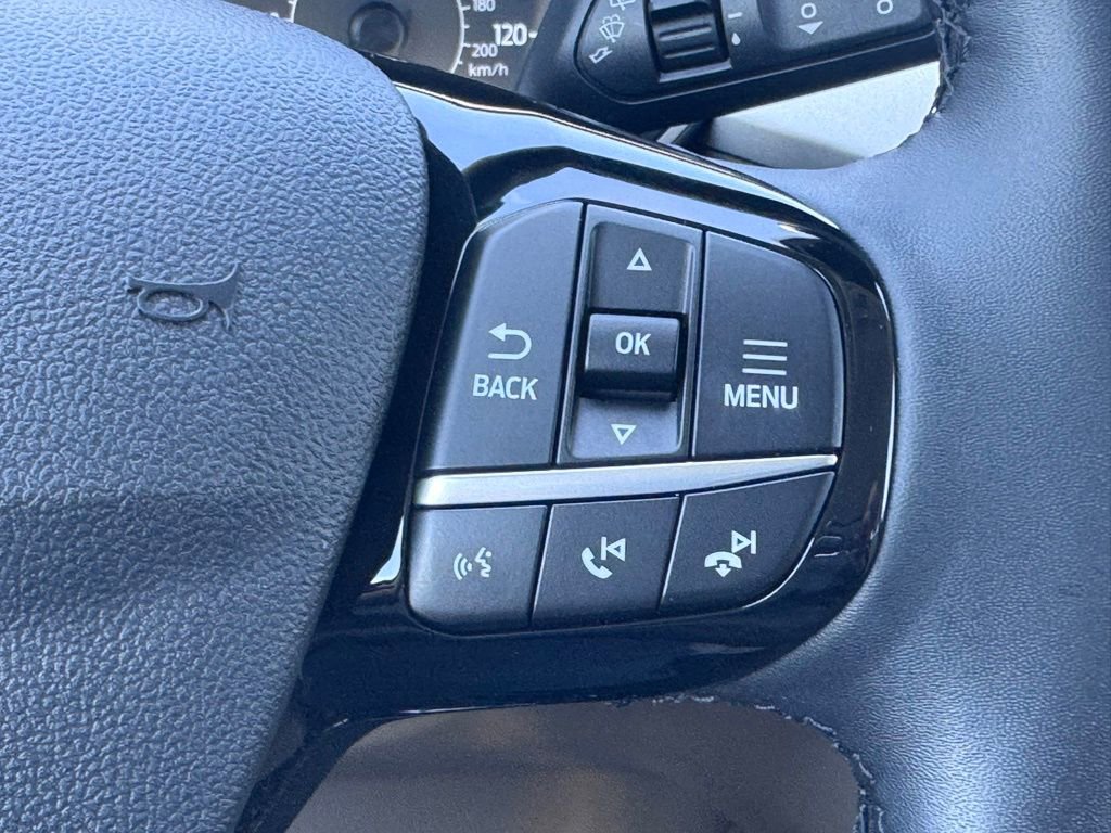Used 2022 Ford Escape SEL image 10