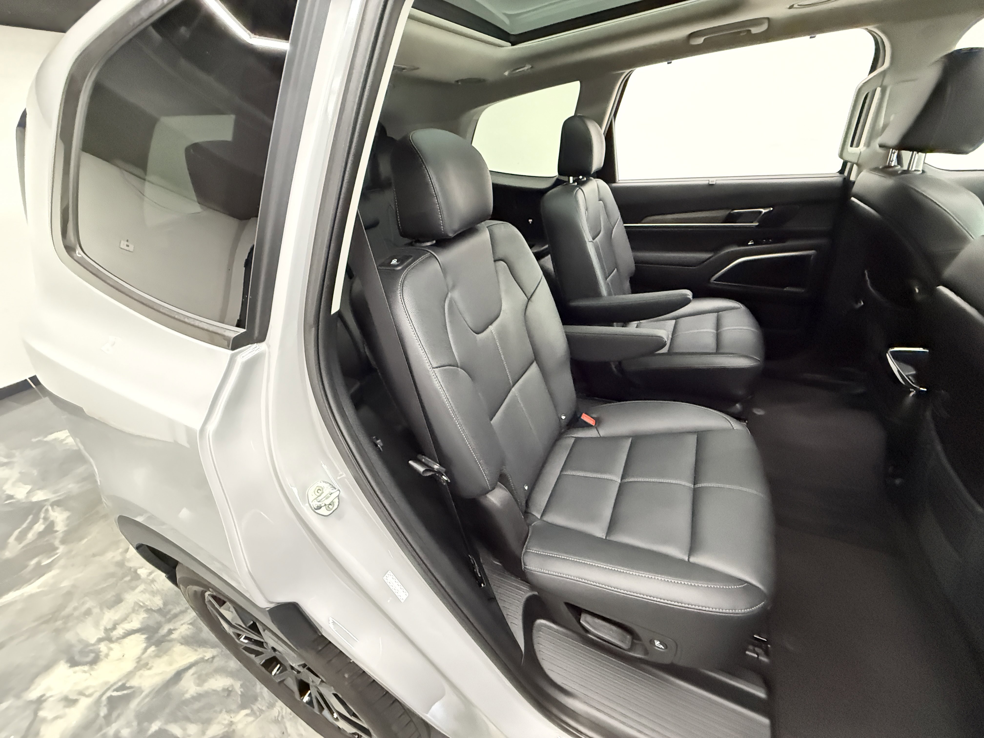 Used 2022 Kia Telluride SX image 31
