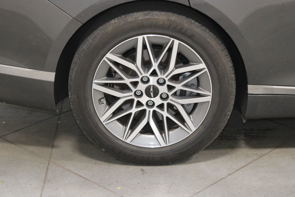 Used 2025 Genesis G80 2.5T image 12