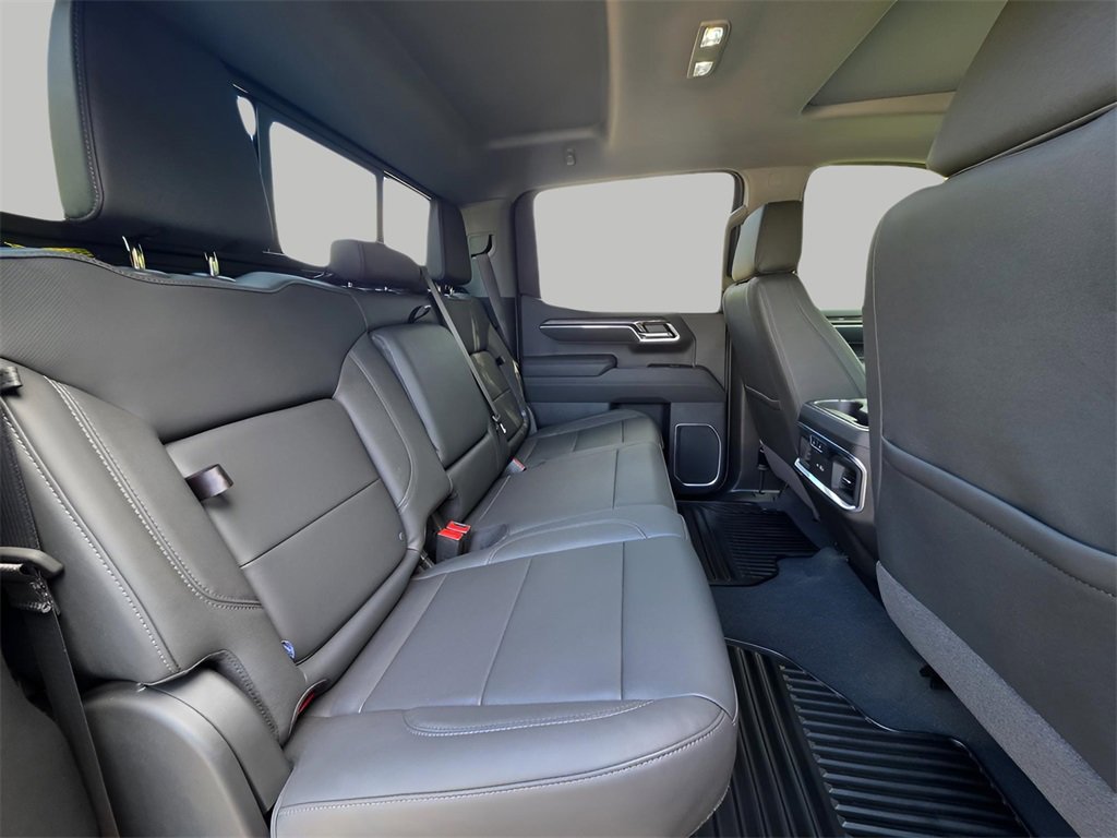 New 2026 Chevrolet Silverado 1500 LTZ w/ LTZ Premium Package image 9