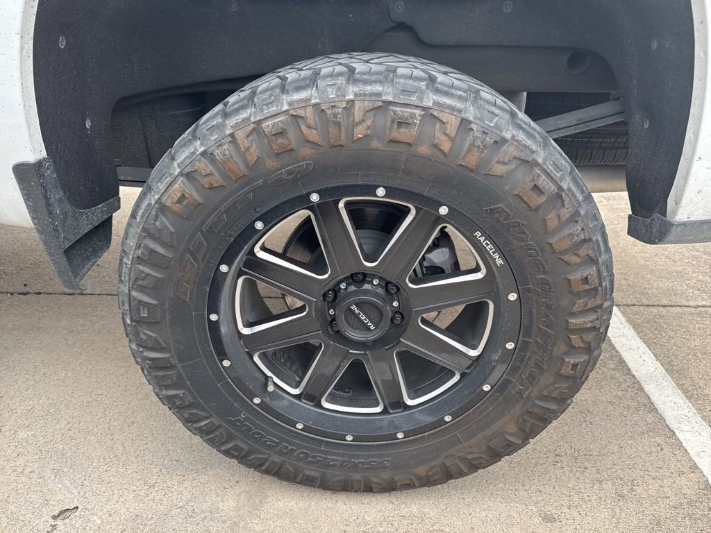 Used 2023 Chevrolet Silverado 1500 RST w/ Redline Edition image 3