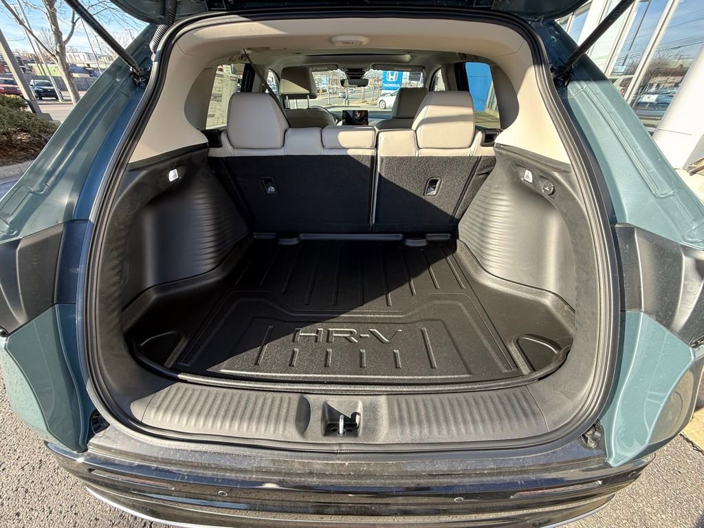 New 2026 Honda HR-V EX-L image 32