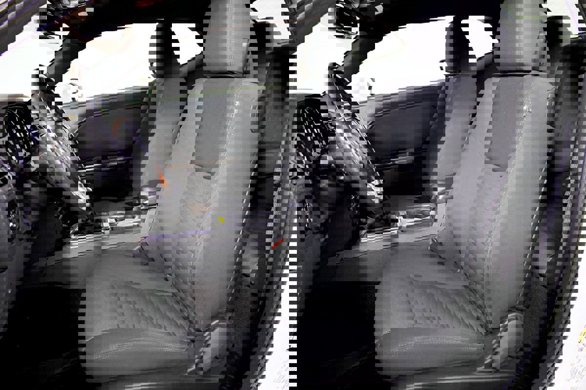 Used 2012 Dodge Challenger R/T image 16