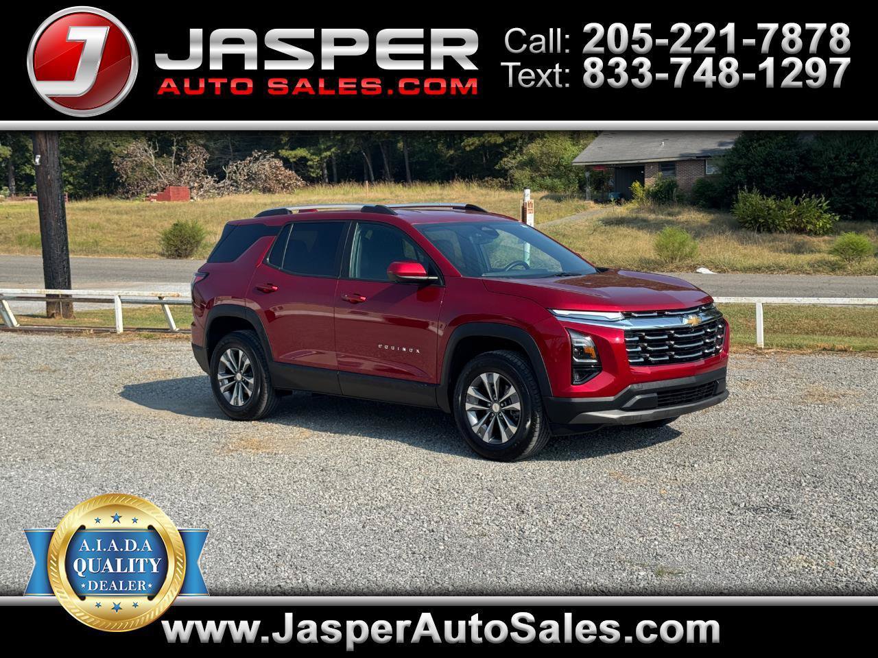 Used 2025 Chevrolet Equinox LT w/ Convenience Package II FWD image 1