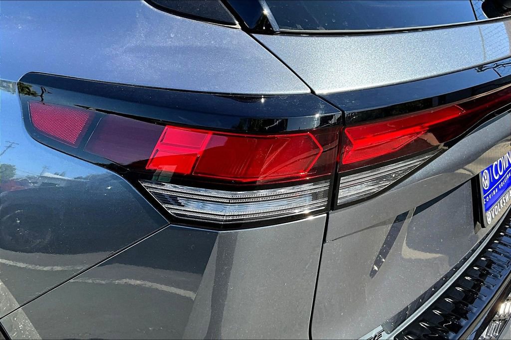 New 2026 Volkswagen Tiguan SE R-Line AWD/4WD image 22