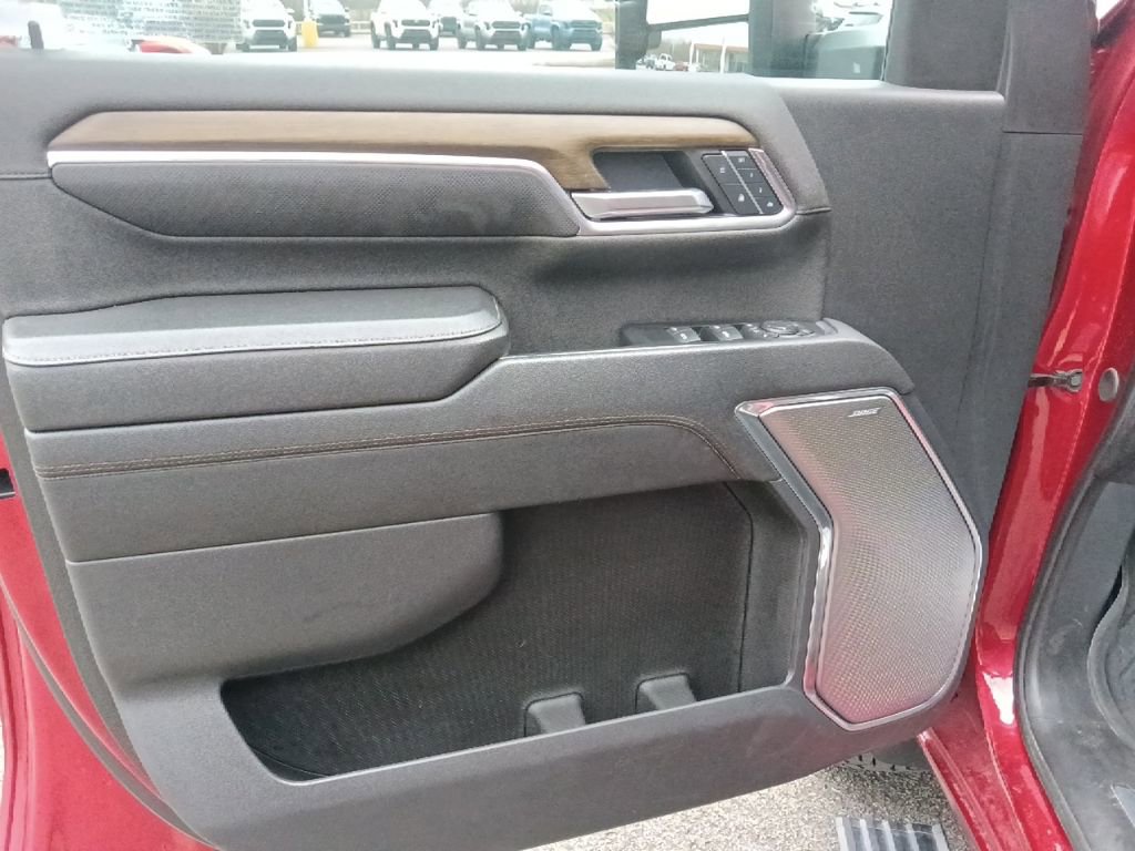 Used 2024 Chevrolet Silverado 2500 High Country w/ High Country Premium Package image 11