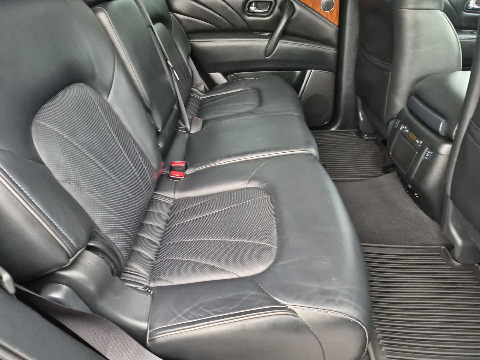 Used 2015 INFINITI QX80 4WD w/ Deluxe Technology Package image 21