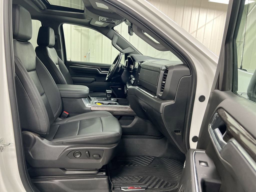 Certified 2025 Chevrolet Silverado 1500 LTZ w/ LTZ Premium Package image 23