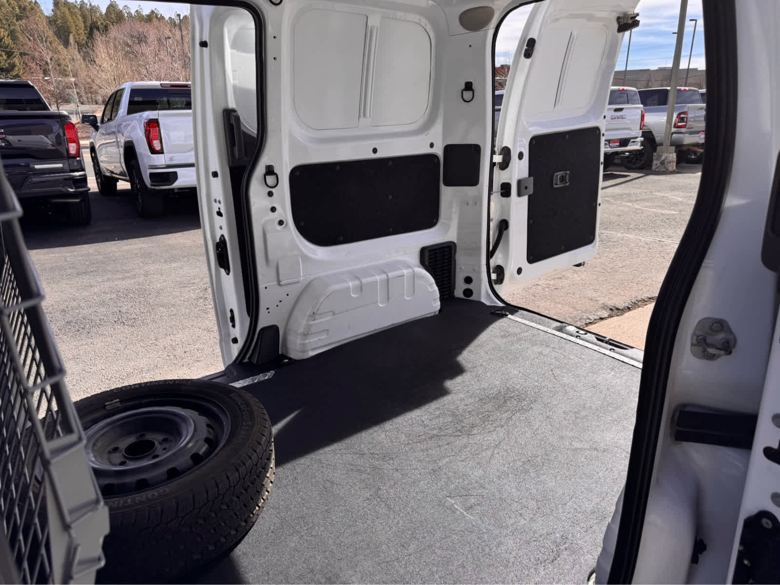 Used 2021 Nissan NV200 SV image 10