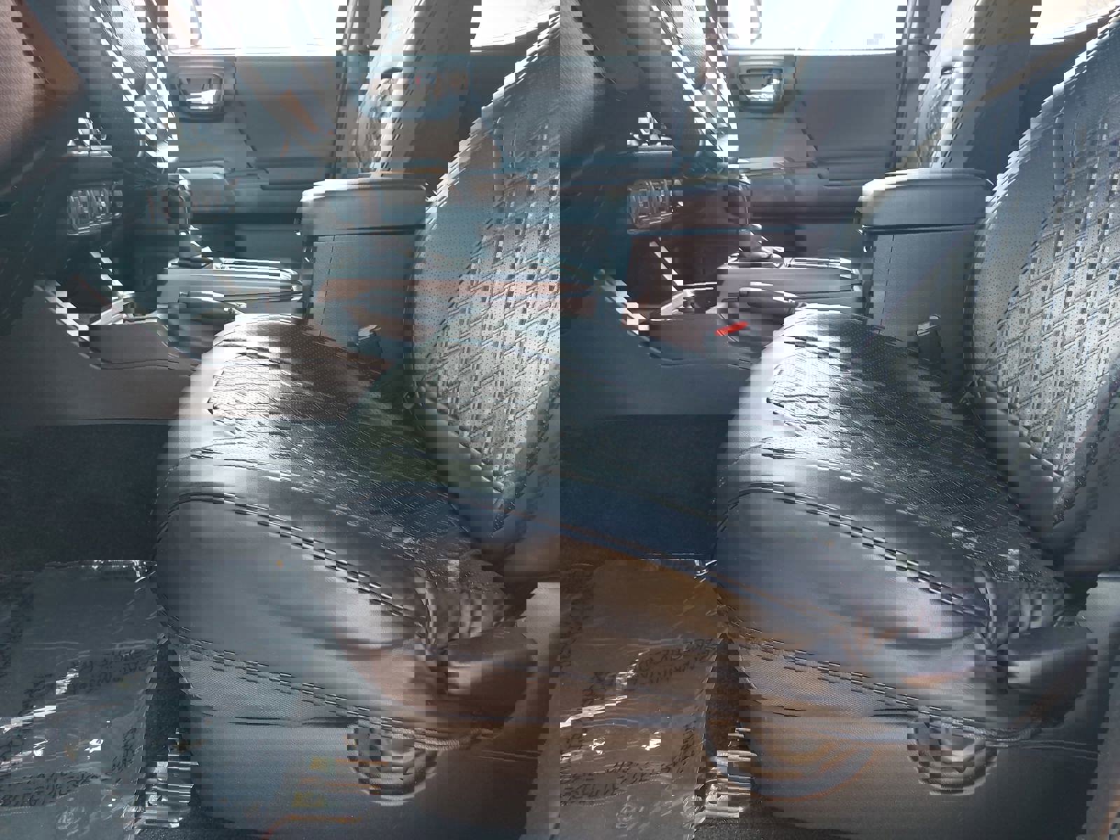 Used 2016 Toyota Tacoma TRD Off-Road w/ Premium & Technology Package image 29